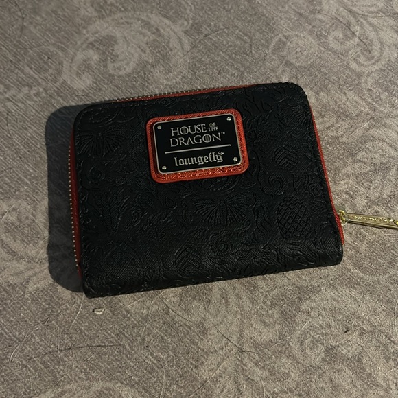 Loungefly house of the dragon bag and wallet - Picture 4 of 5